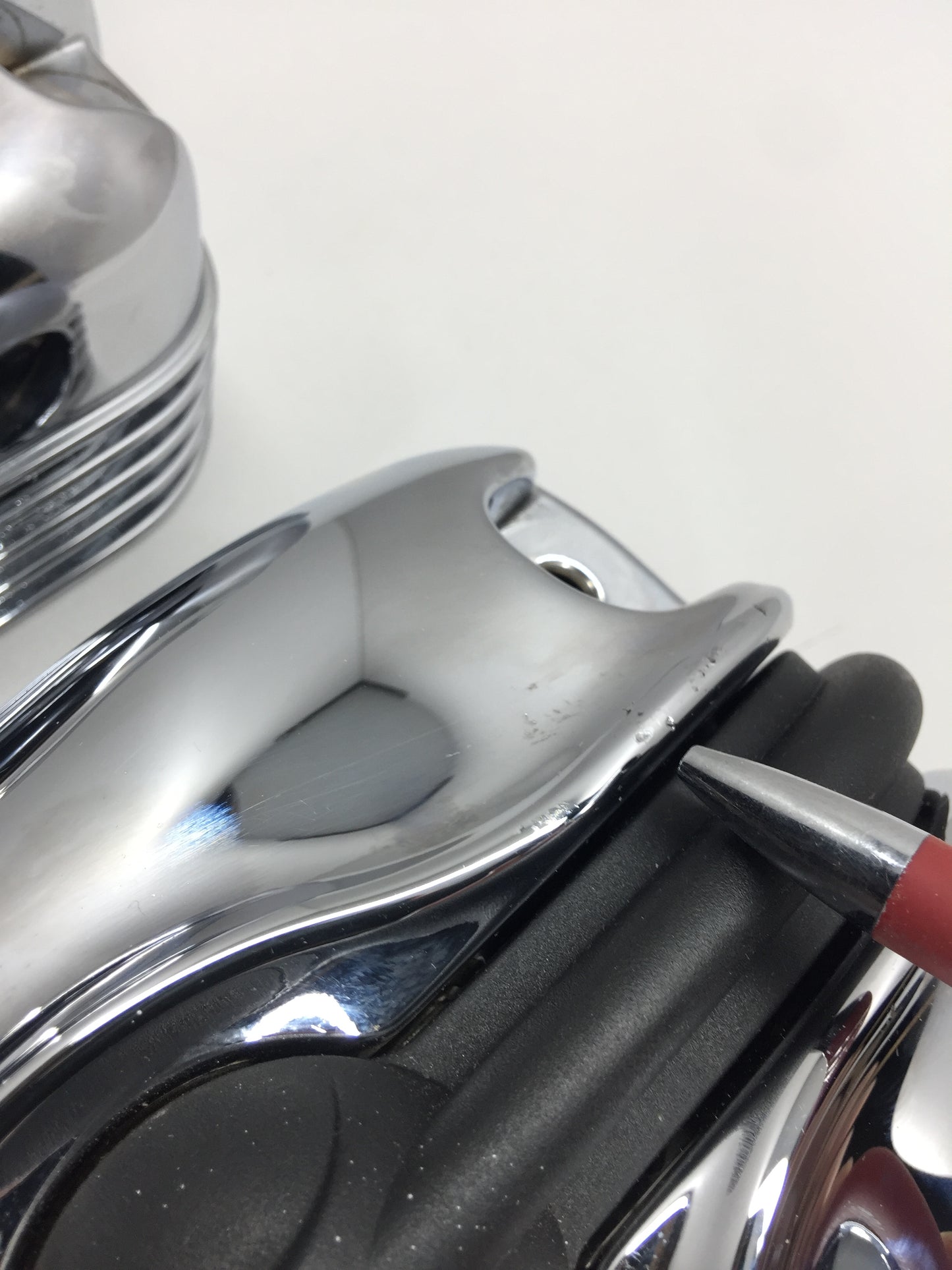 BMW R1200C 1997-2004 Satz Ventildeckel chrom gebr 7670161