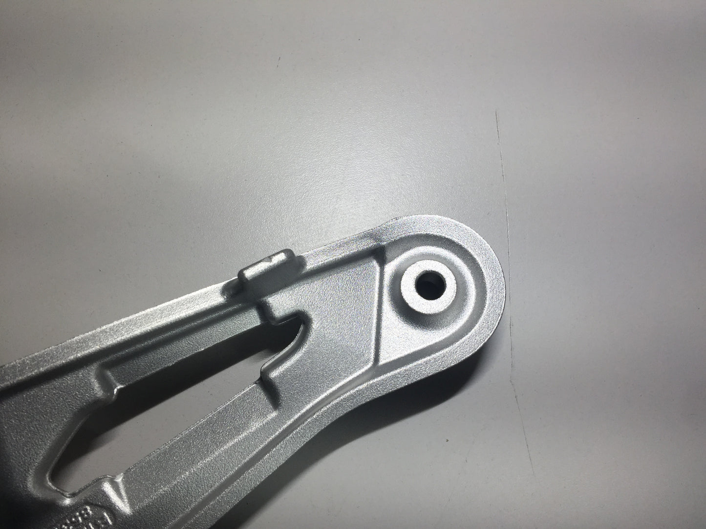 BMW RNineT Träger Fahrersitz rechts neu 46638531190