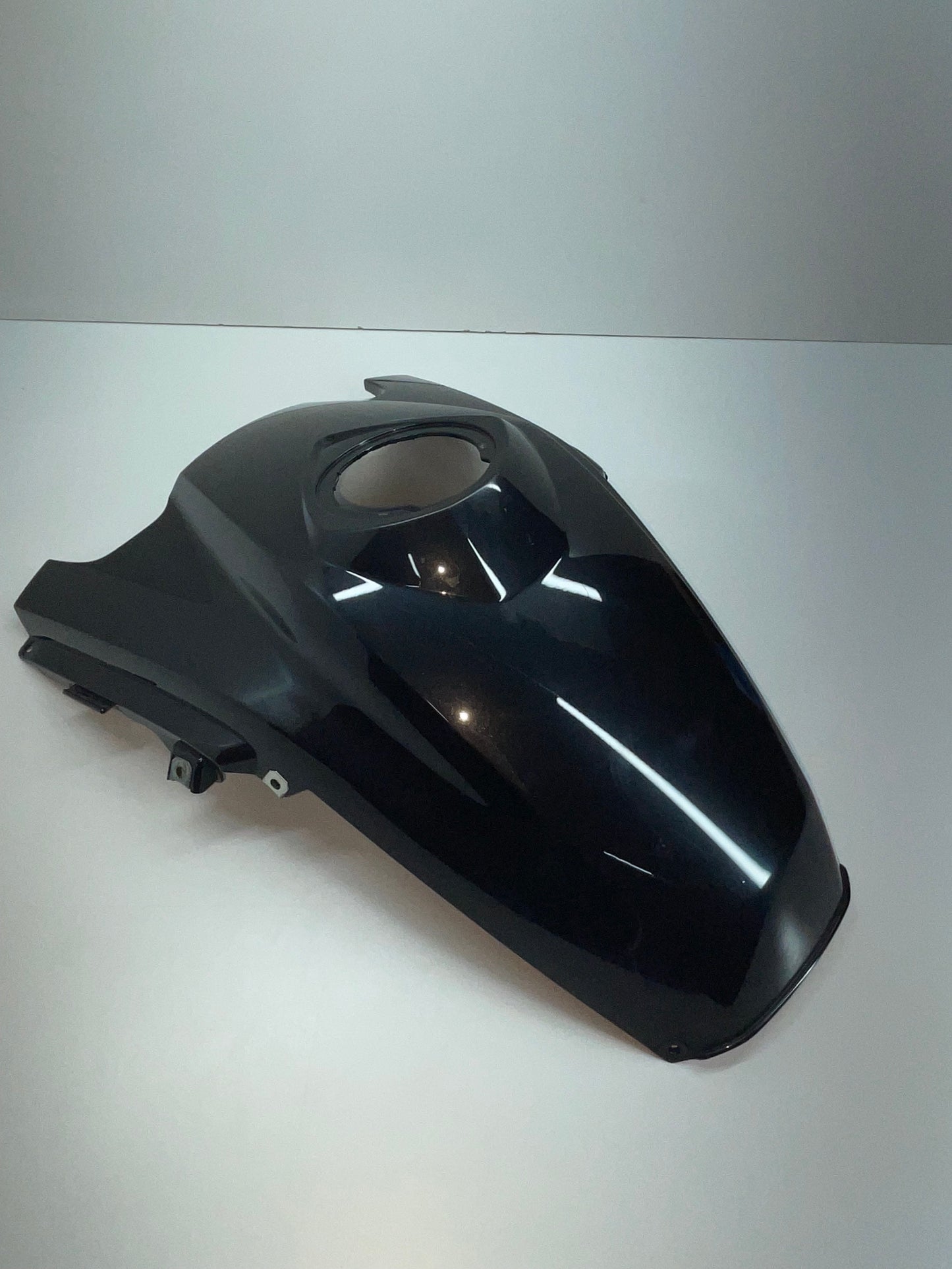 BMW R1200GS Tankabdeckung mitte saphirschwarz 46637724735