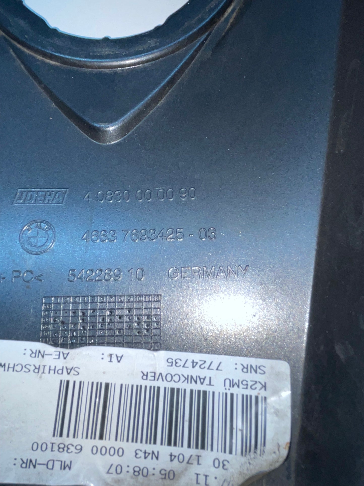 BMW R1200GS Tankabdeckung mitte saphirschwarz 46637724735