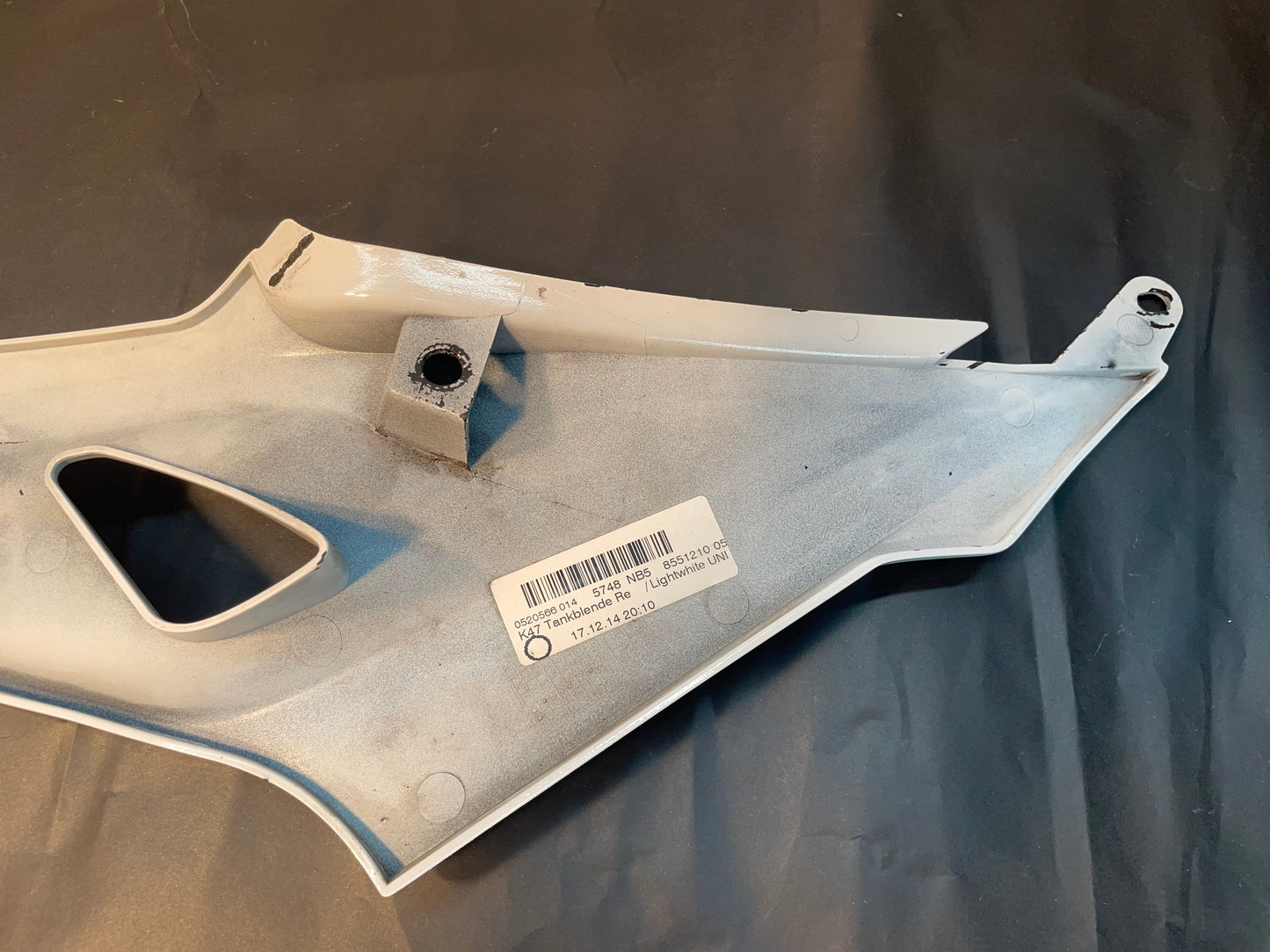 BMW S1000RR Tankverkleidung rechts lightwhite 46638551210