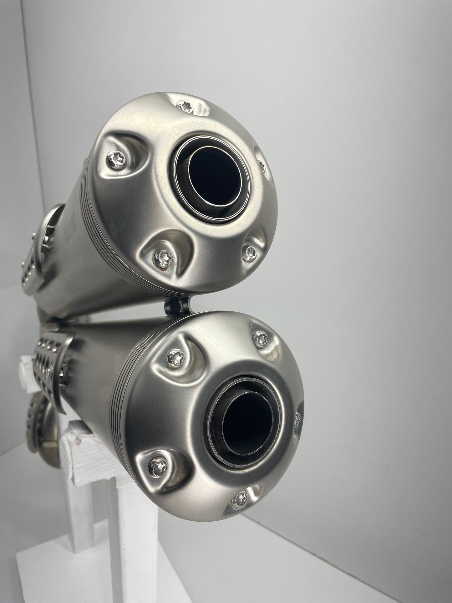 BMW RnineT K23 Heritage AKRAPOVIC Endschalldämpfer 18518561336