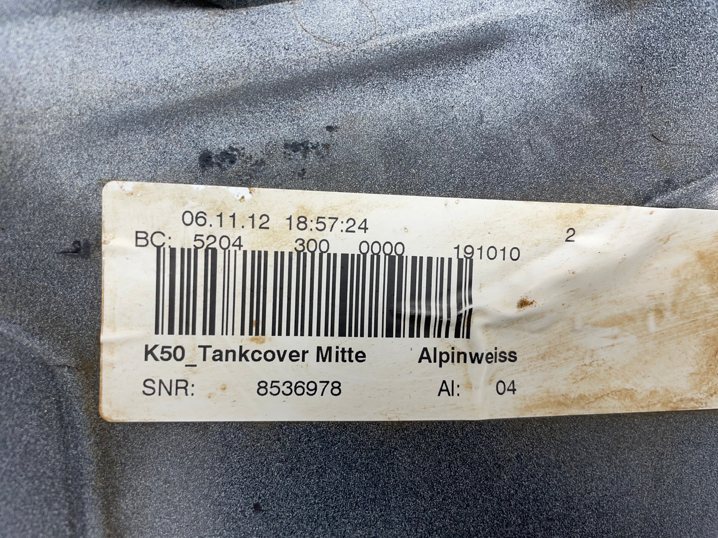 BMW R1200GS LC K50 Tankabdeckung mitte Alpinweiss used 46638536978