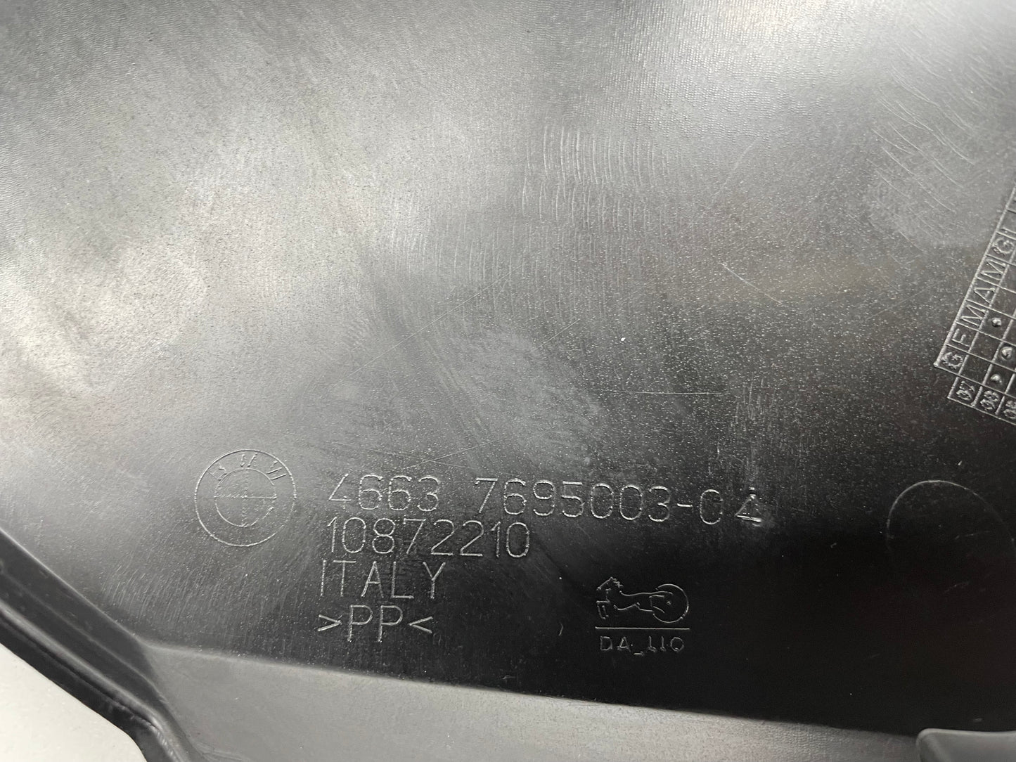 BMW F650GS Tankabdeckung mitte + Verkl. Zündschloss geb. 46637695003