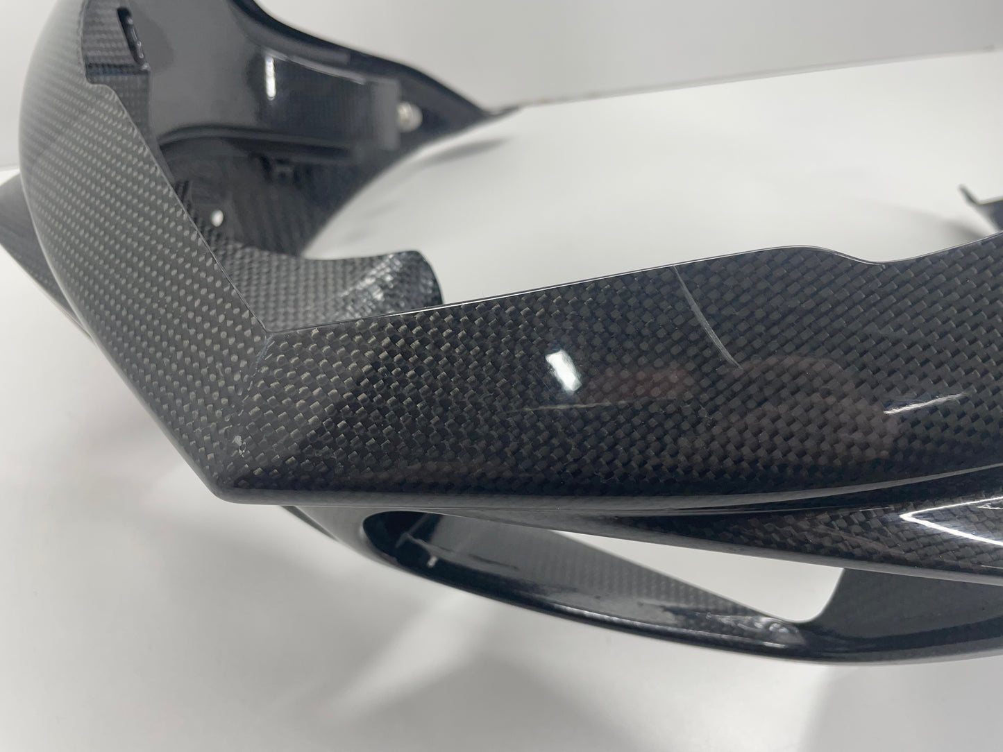 BMW HP2 Sport K29HP Kanzel CFK gebraucht Riss oben links 46637693255