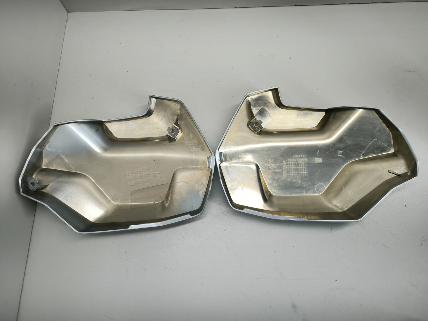 BMW R1250GS Adv. Kühlerblende links/ rechts 46638559589 / 90
