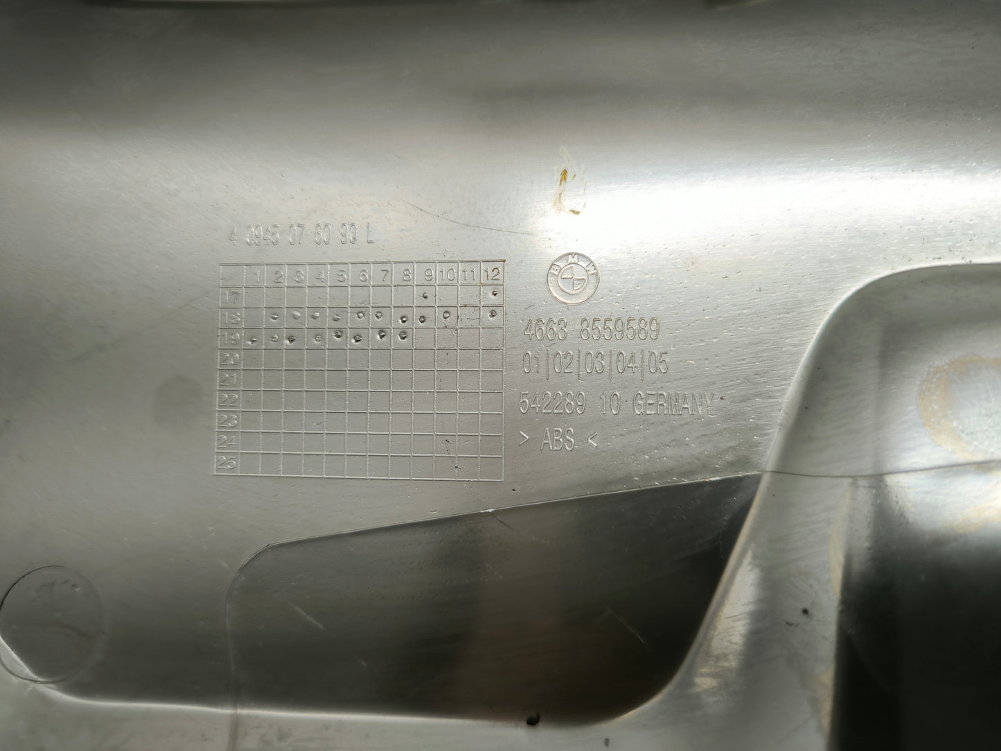 BMW R1250GS Adv. Kühlerblende links/ rechts 46638559589 / 90