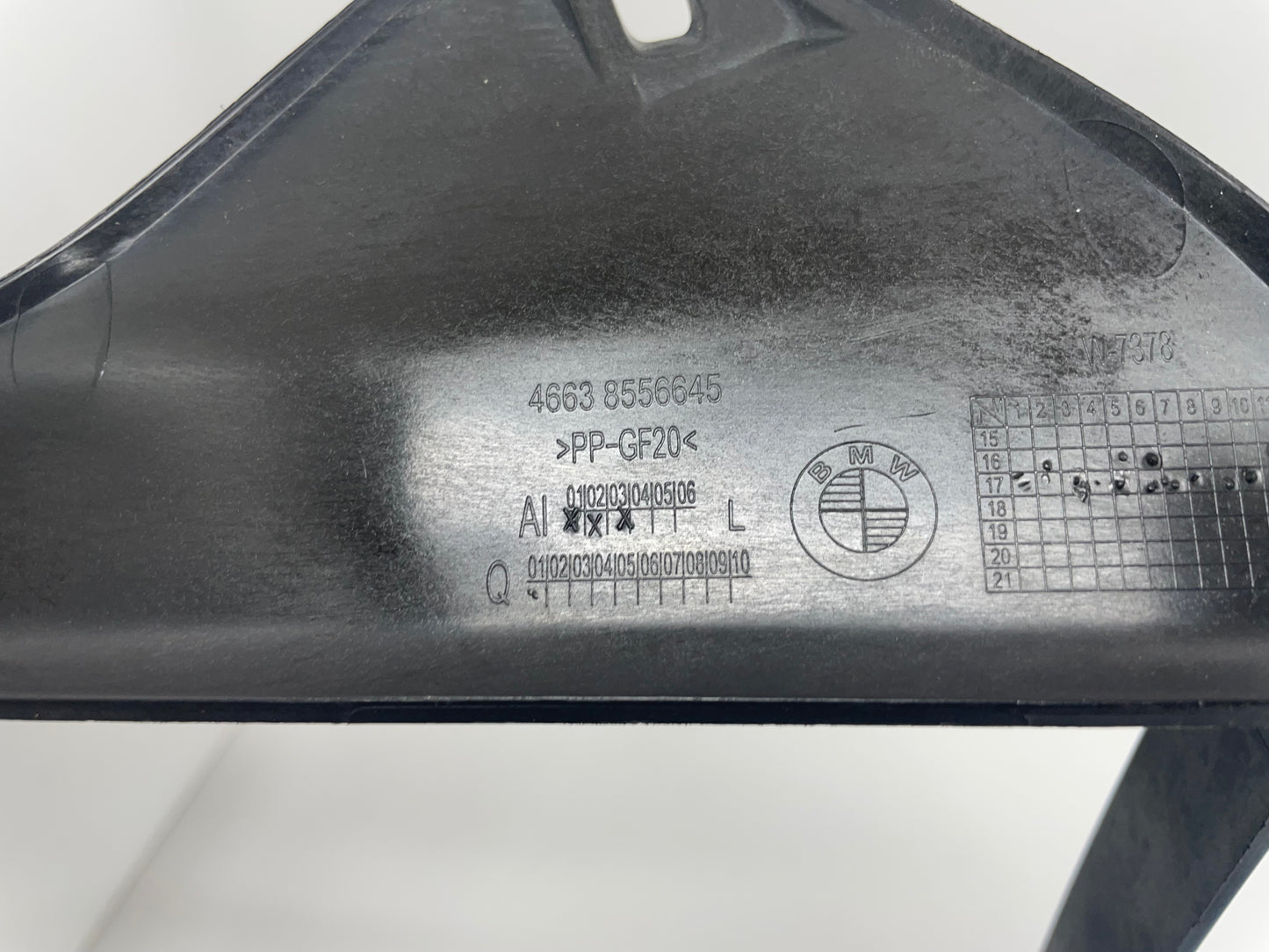 BMW R1200GS Zuluftführung Zarge Kühlerschutz links rechts Satz 46638556645