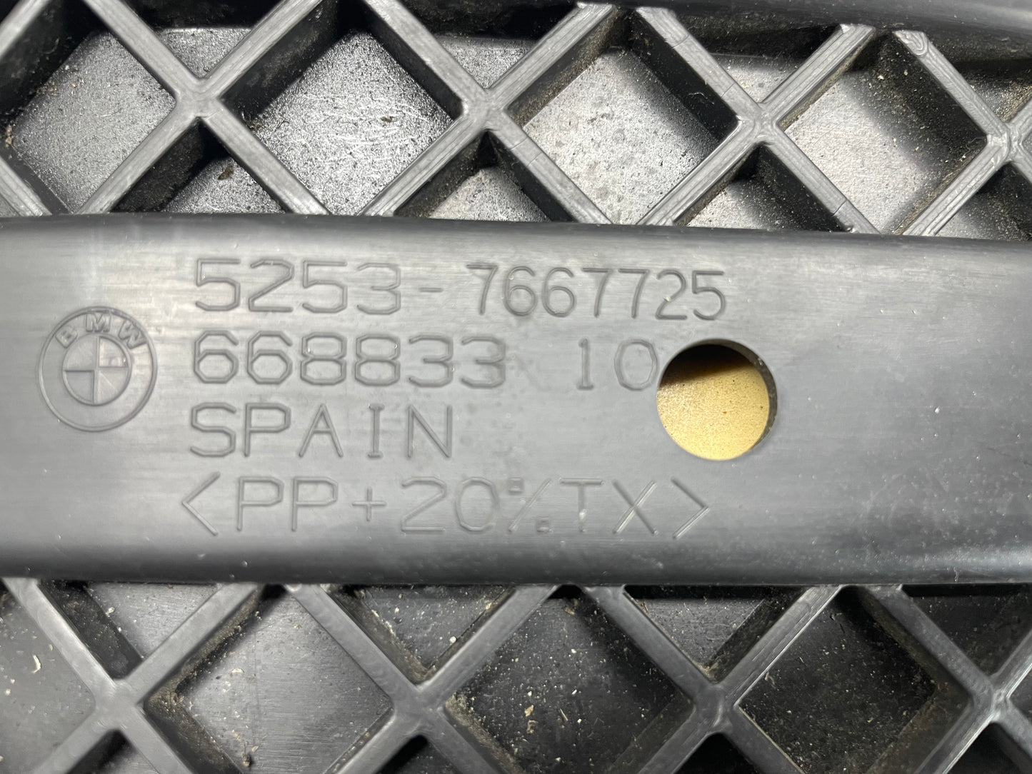 BMW R1200GS ADV K25 Sitzbank beschädigt 52537667725