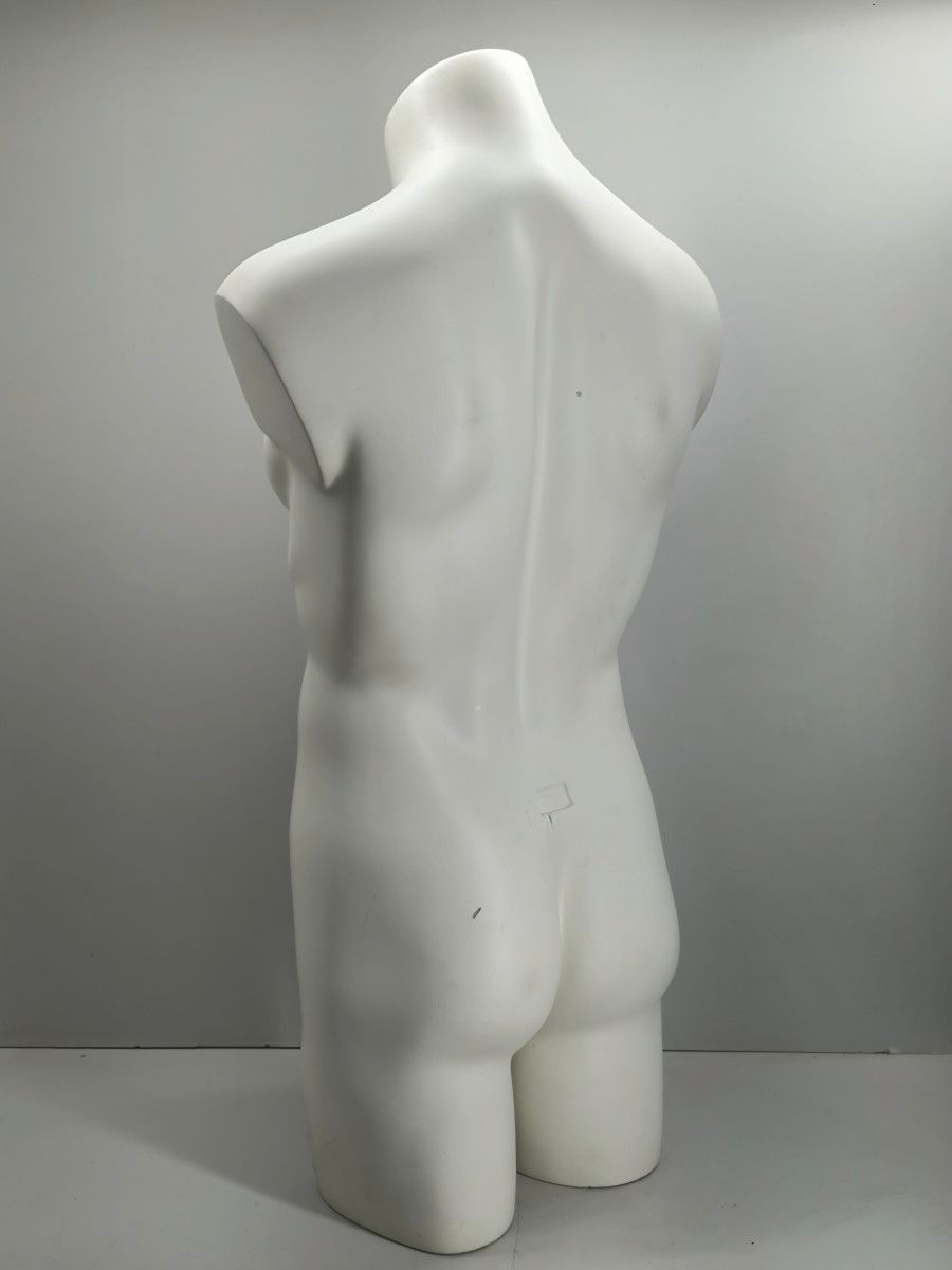 Schaufensterpuppe Torso männl. weiß gebr.