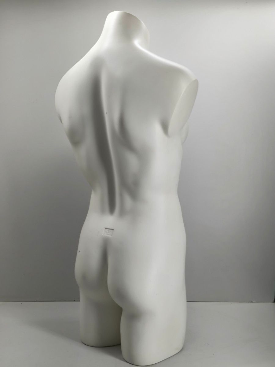 Schaufensterpuppe Torso männl. weiß gebr.