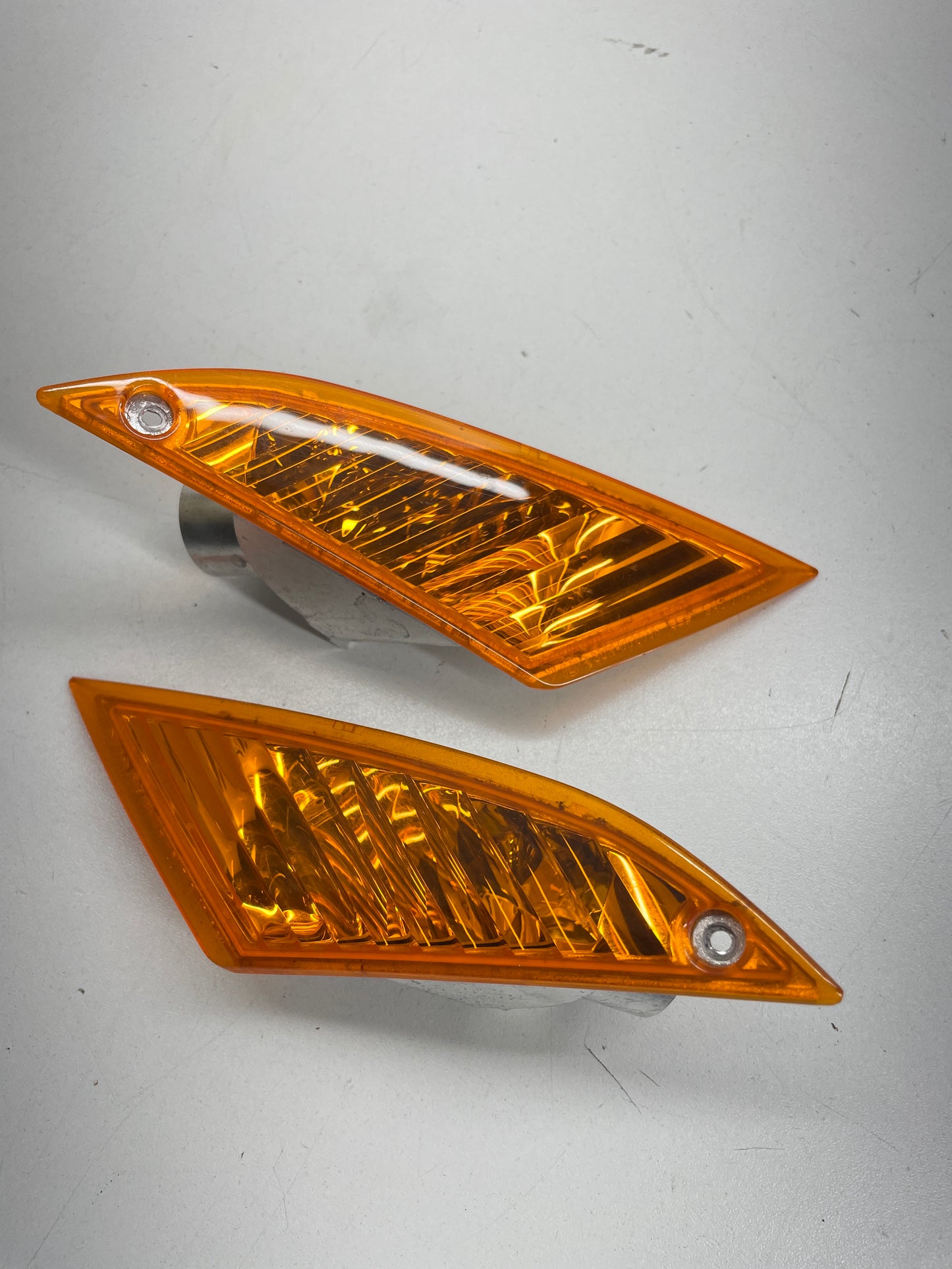 BMW K1300GT K1200GT Blinkergehäuse links + rechts Lager 63137688167 / 4