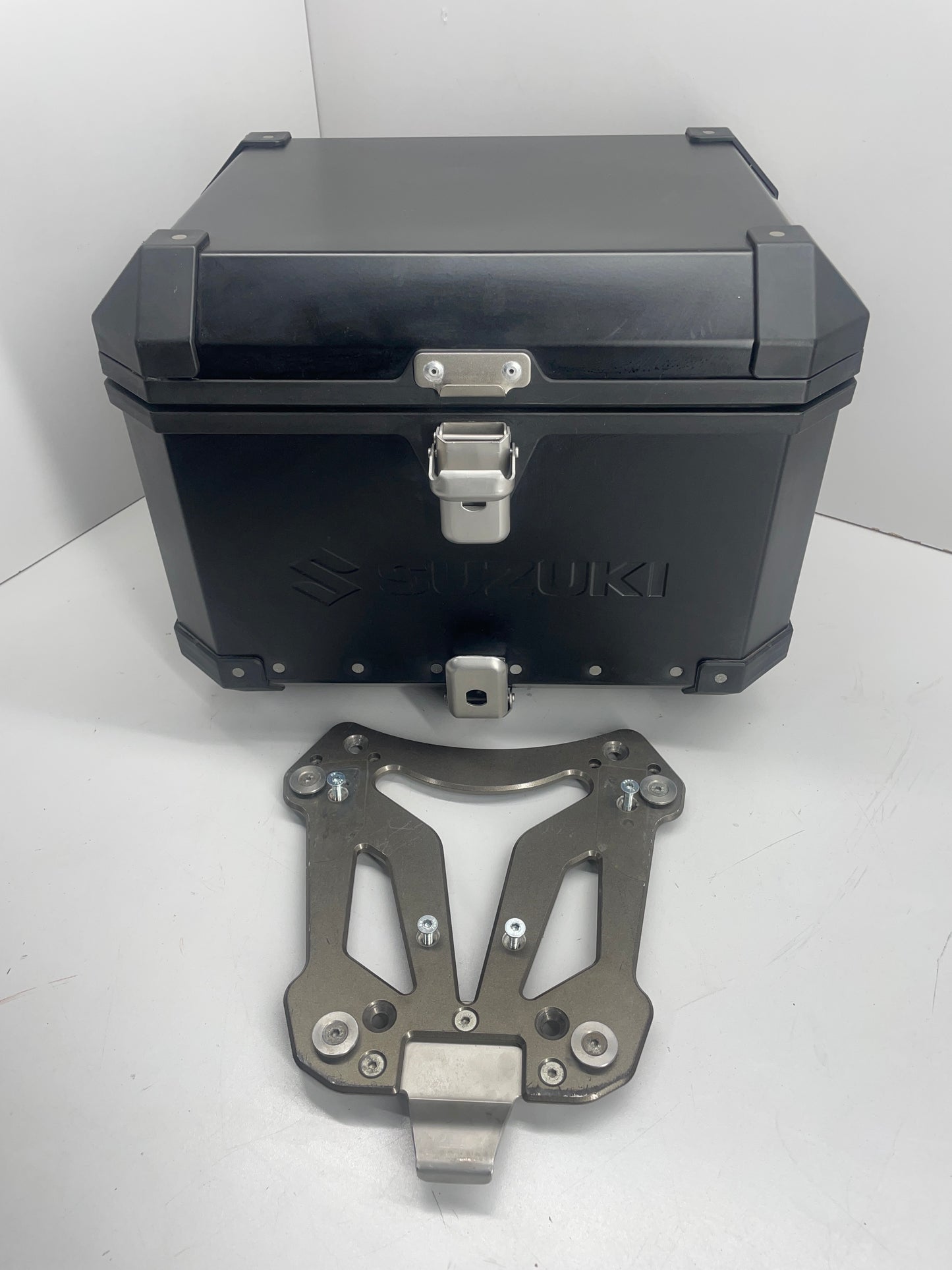Suzuki DL1000 V-Strom Alu Koffer / Topcase mit Topcaseträger