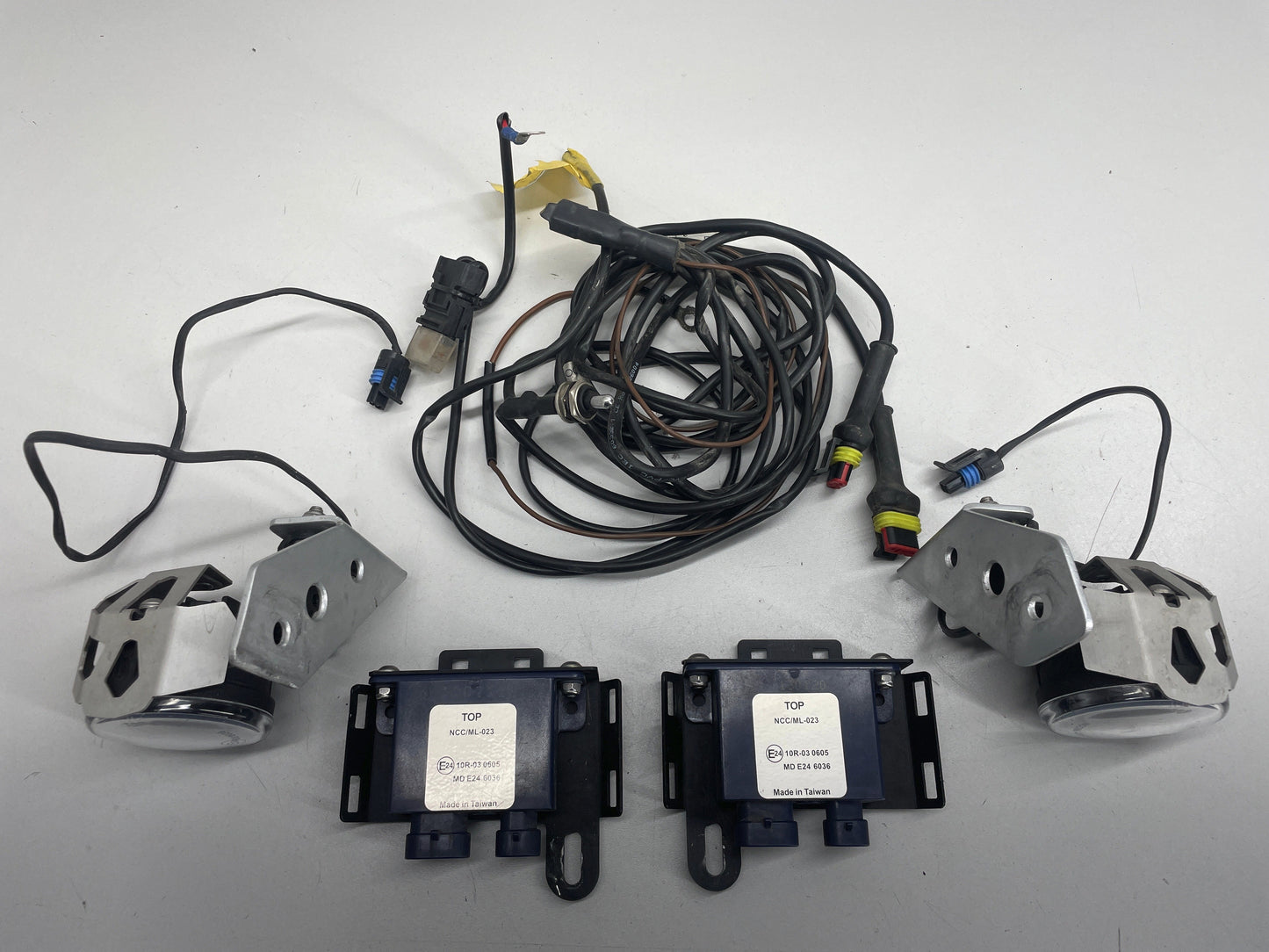 BMW R1200GS LC Touratech LED Zusatzscheinwerfer Nebel + Steuergerät universell ( 01-045-5477-0 )