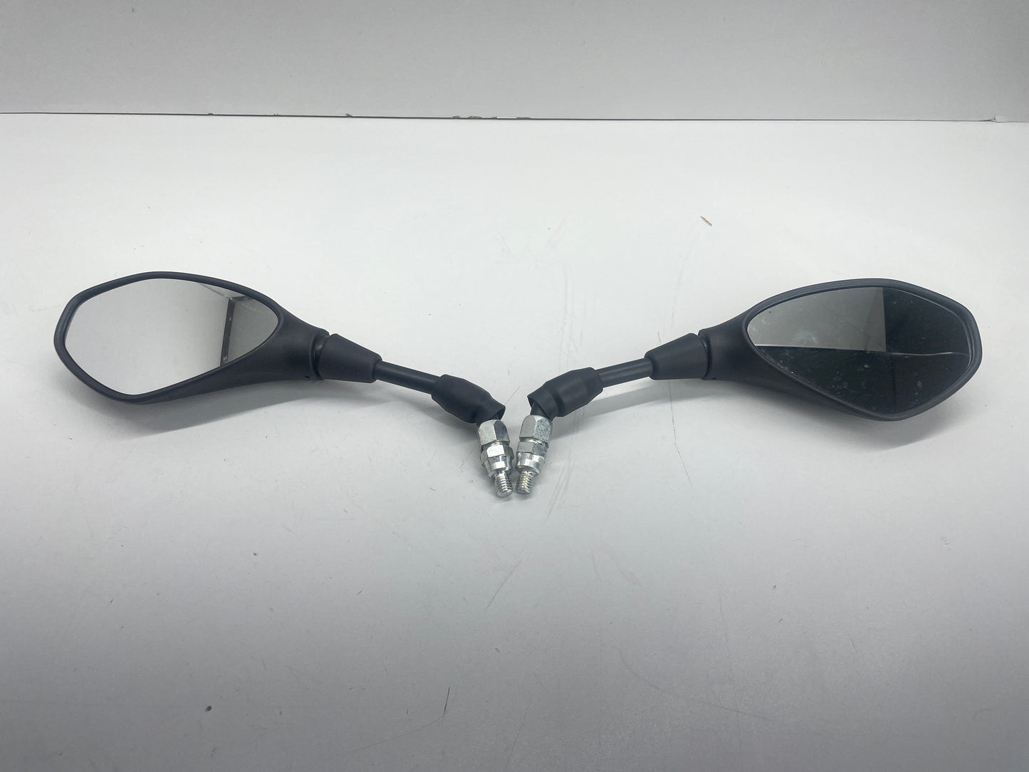 Rückspiegel rechts + links Aprilia SR GILERA Nexus 125->500 FÜ L E11 001094