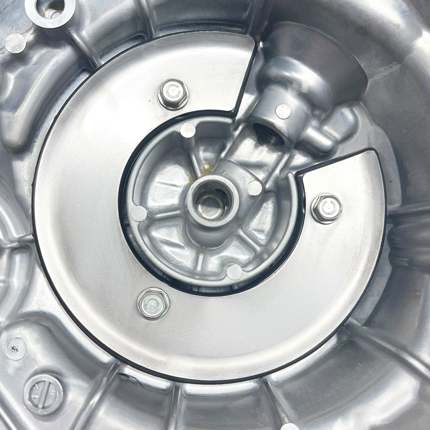 Honda CB600F Kupplungsdeckel/ Rechter Motordeckel 11330-MFG-D00 gebraucht zerkratzt