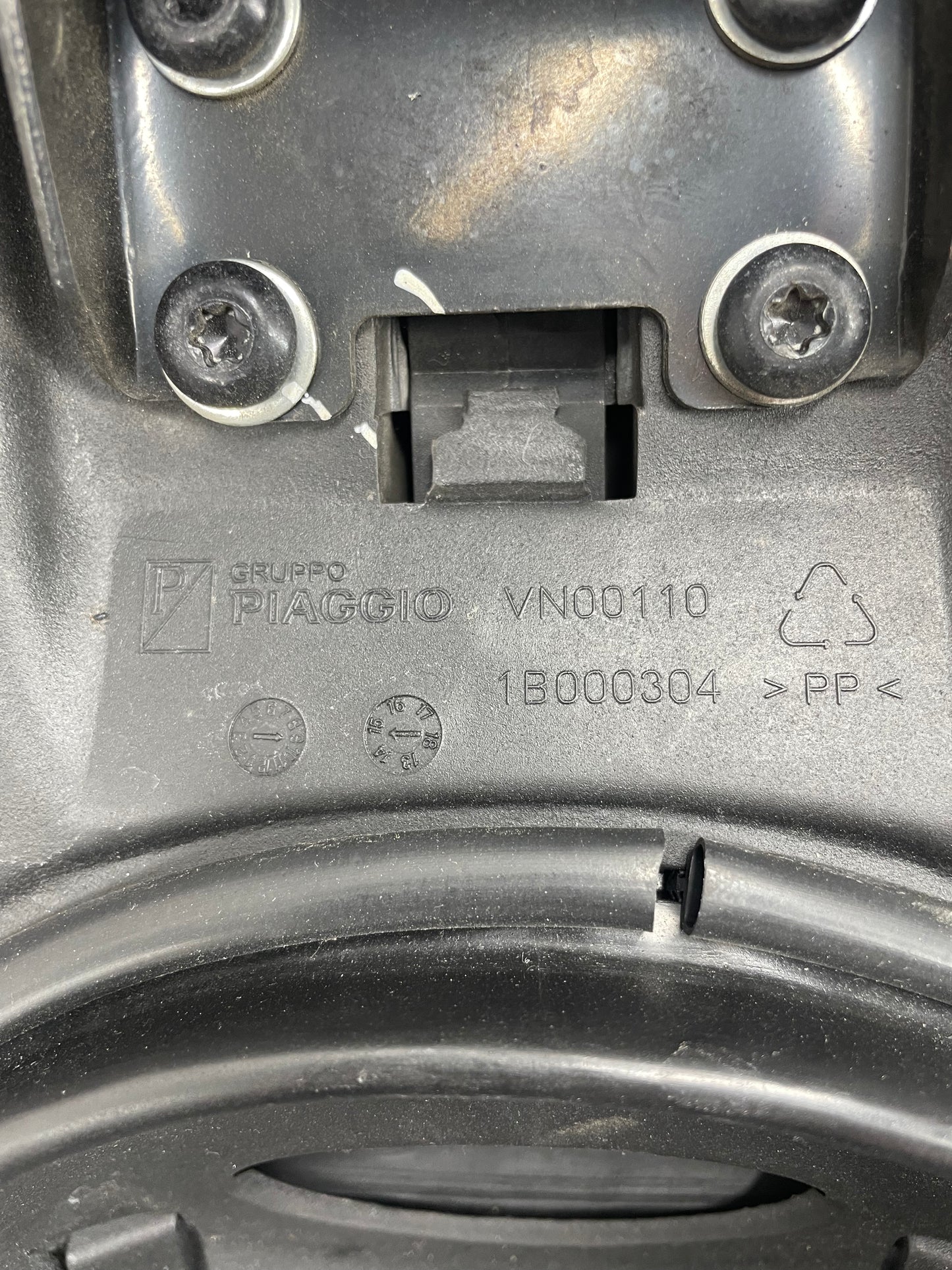 Sitzbank SELLA PIAGGIO VESPA PRIMAVERA 50 2014/2016 1B000304 G3775