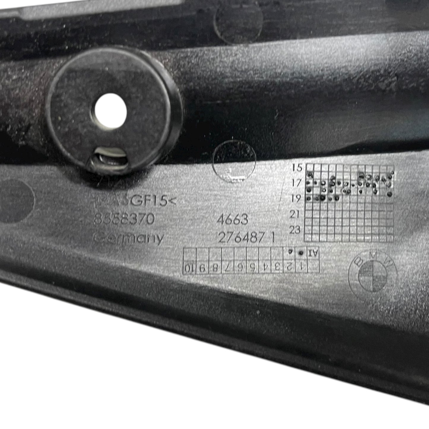 BMW RnineT Abdeckung Drosselklappenstutzen links gebraucht 8558370