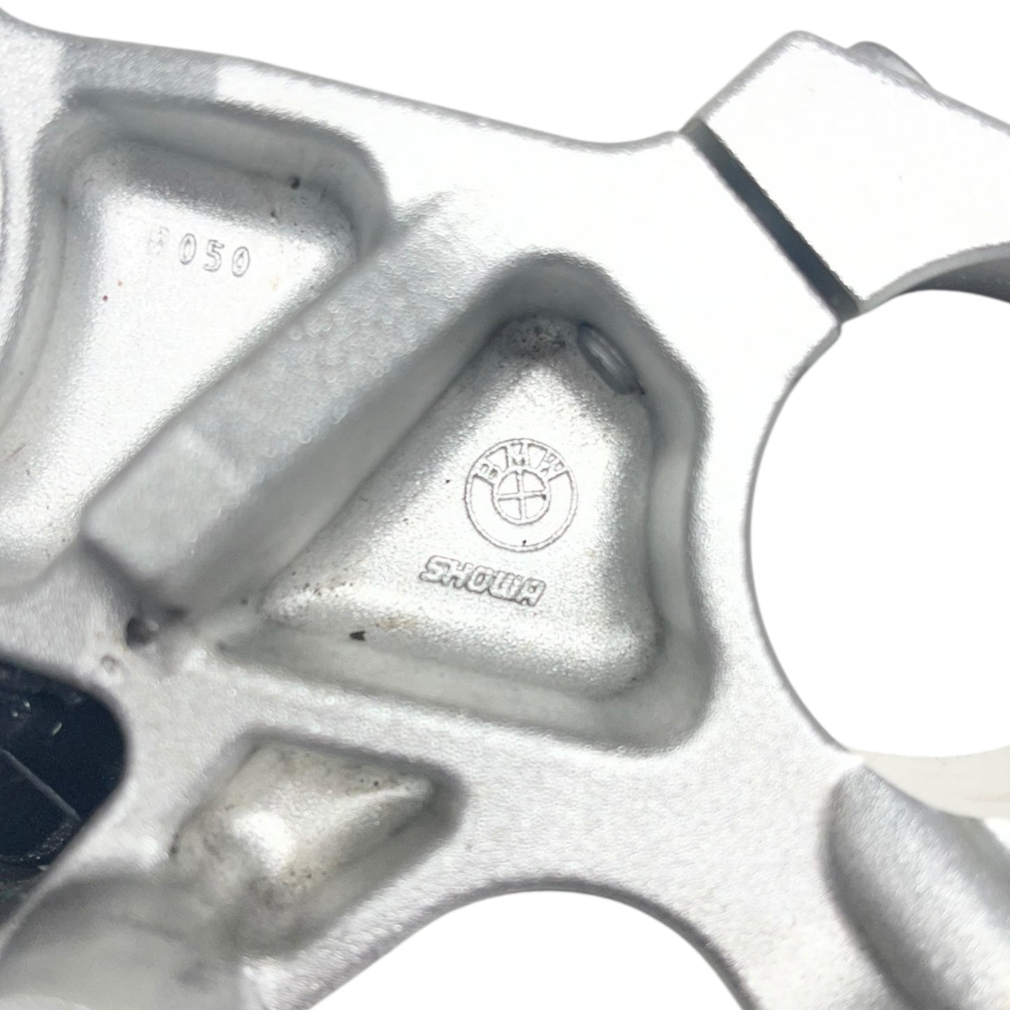 BMW R1200S K29 06-08 Handlebar bridge and handlebar halves 31427682849 &amp; 32717684673 OEM used